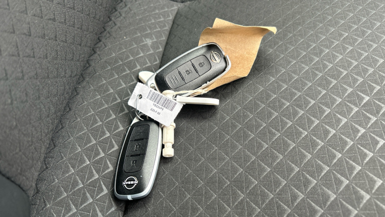 Nissan Juke 1.0 DiG-T 114 N-Connecta 5dr Petrol Hatchback